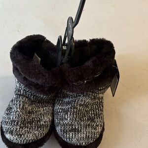Bebe Black and Gray Knit Slippers